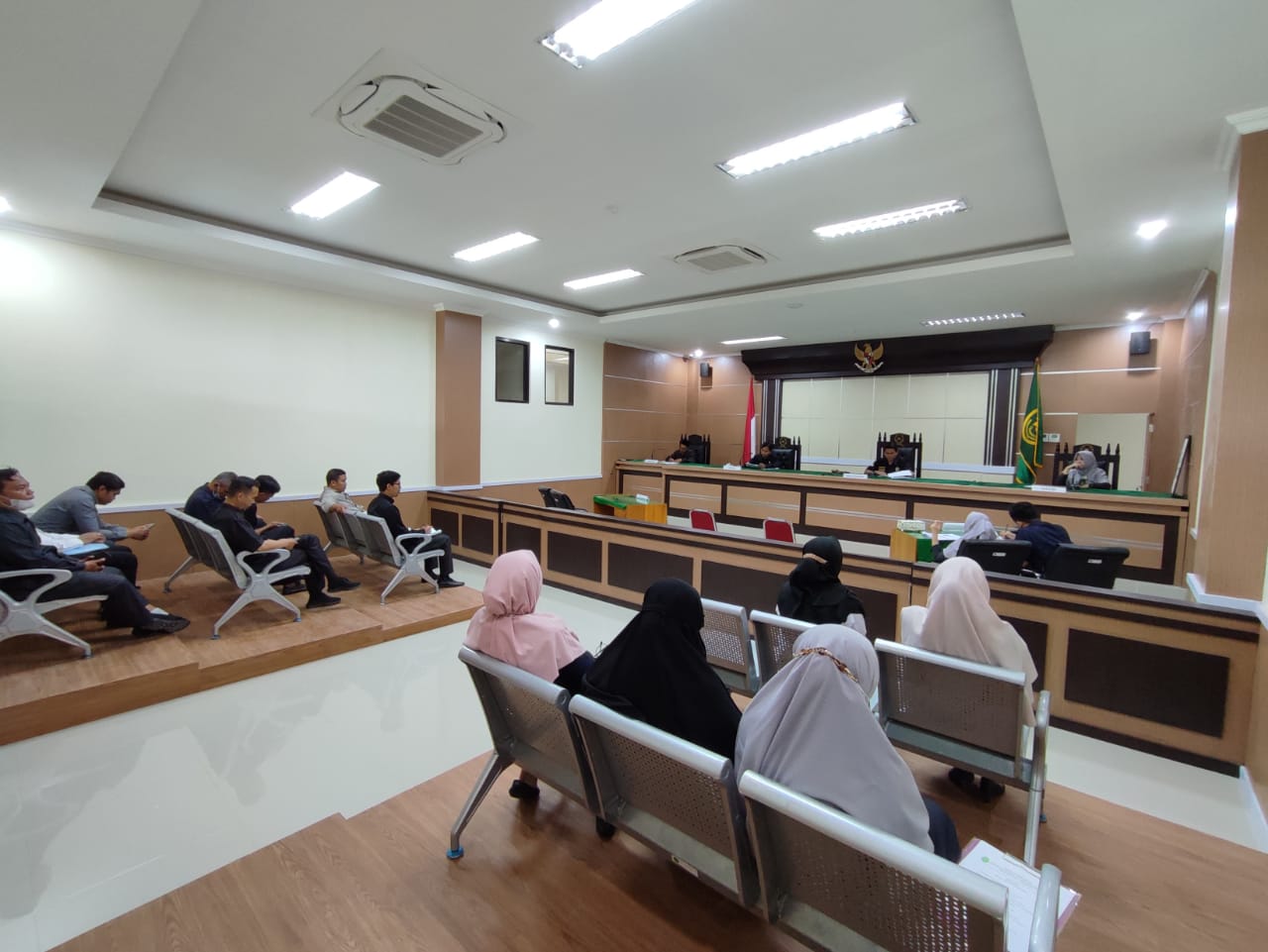 rapat 2