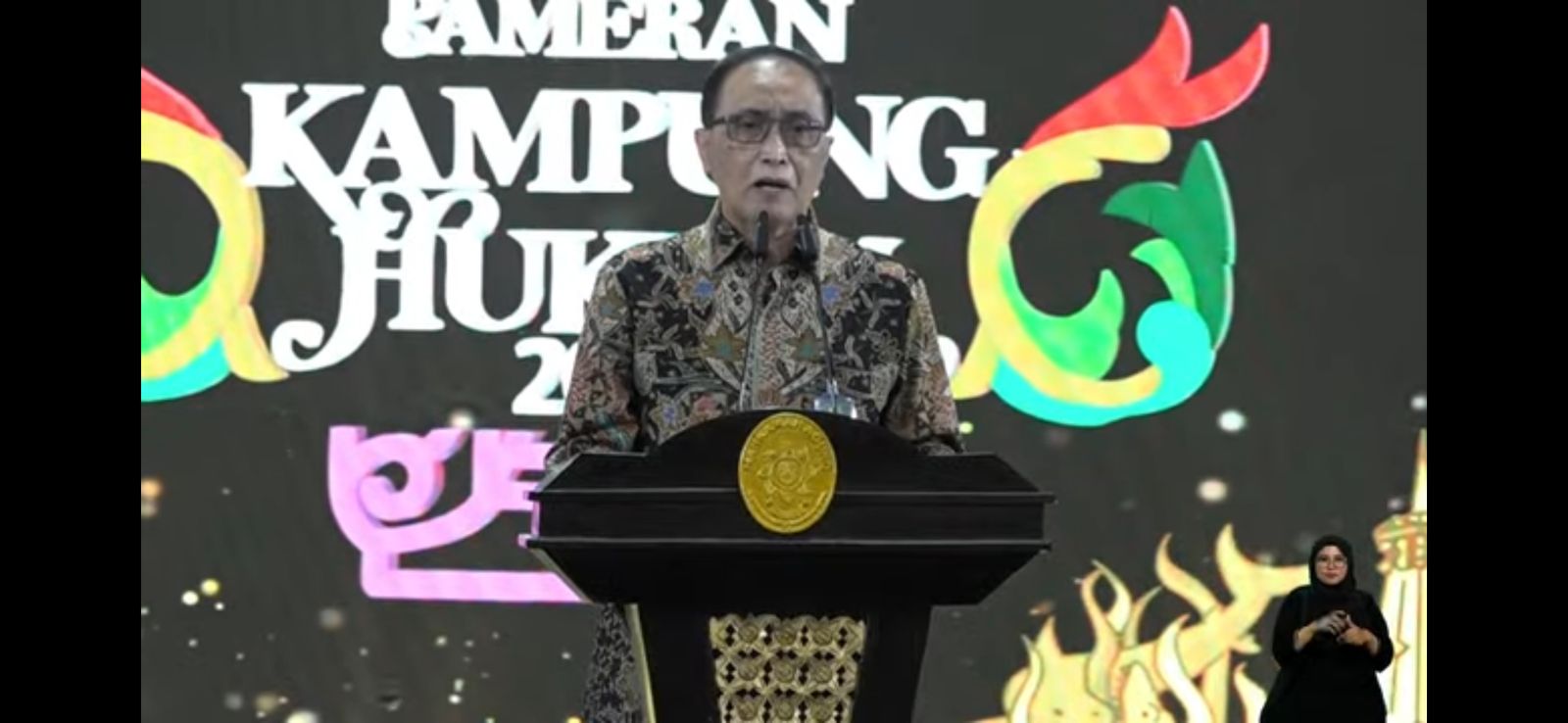 1802 PameranKampungHukum1