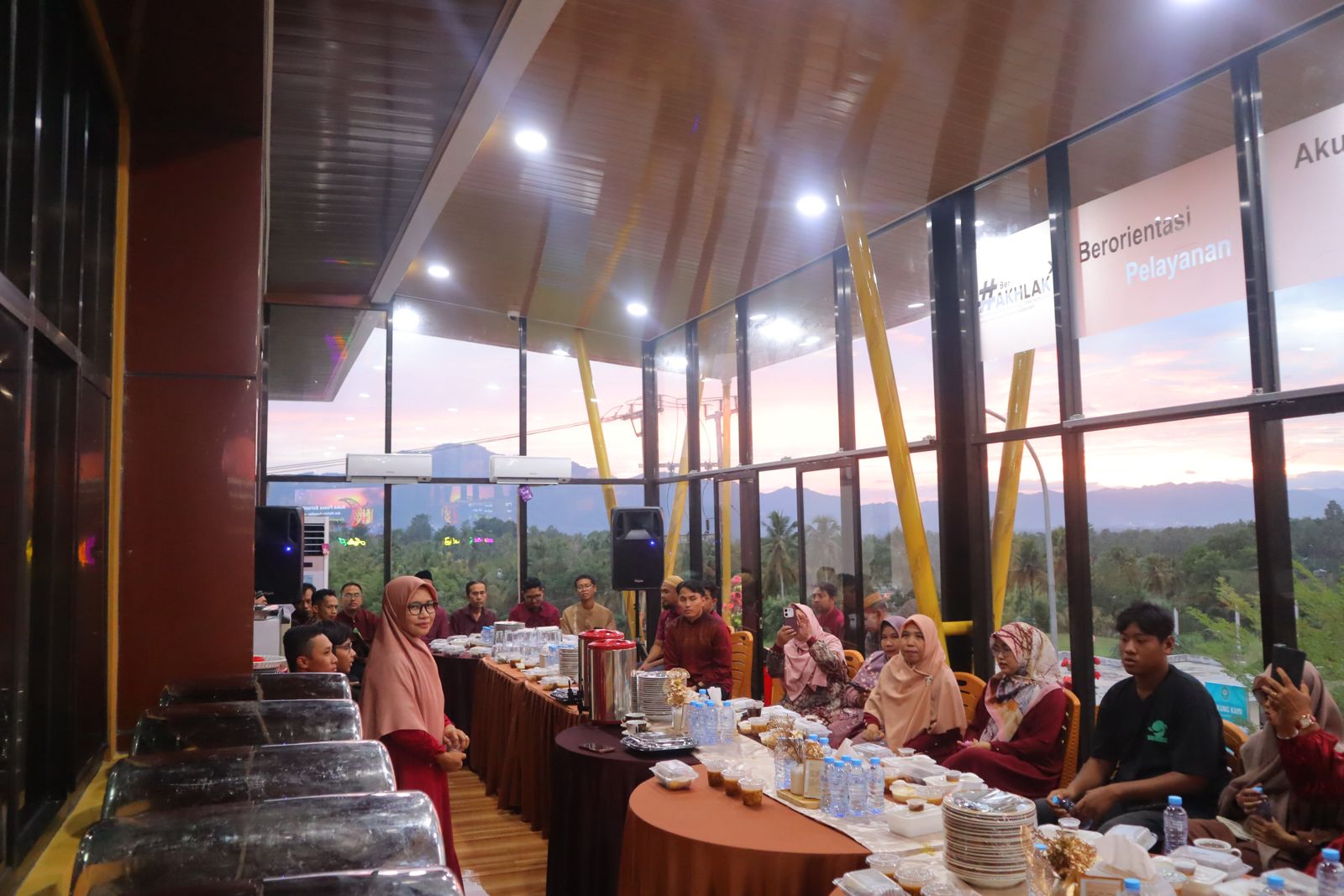 1803 Bukber4